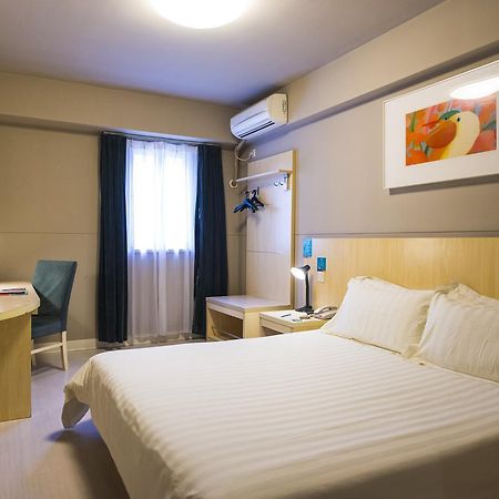 Magnolia Business Hotel Xining Railway Station Grand Cross Mojia Street Экстерьер фото