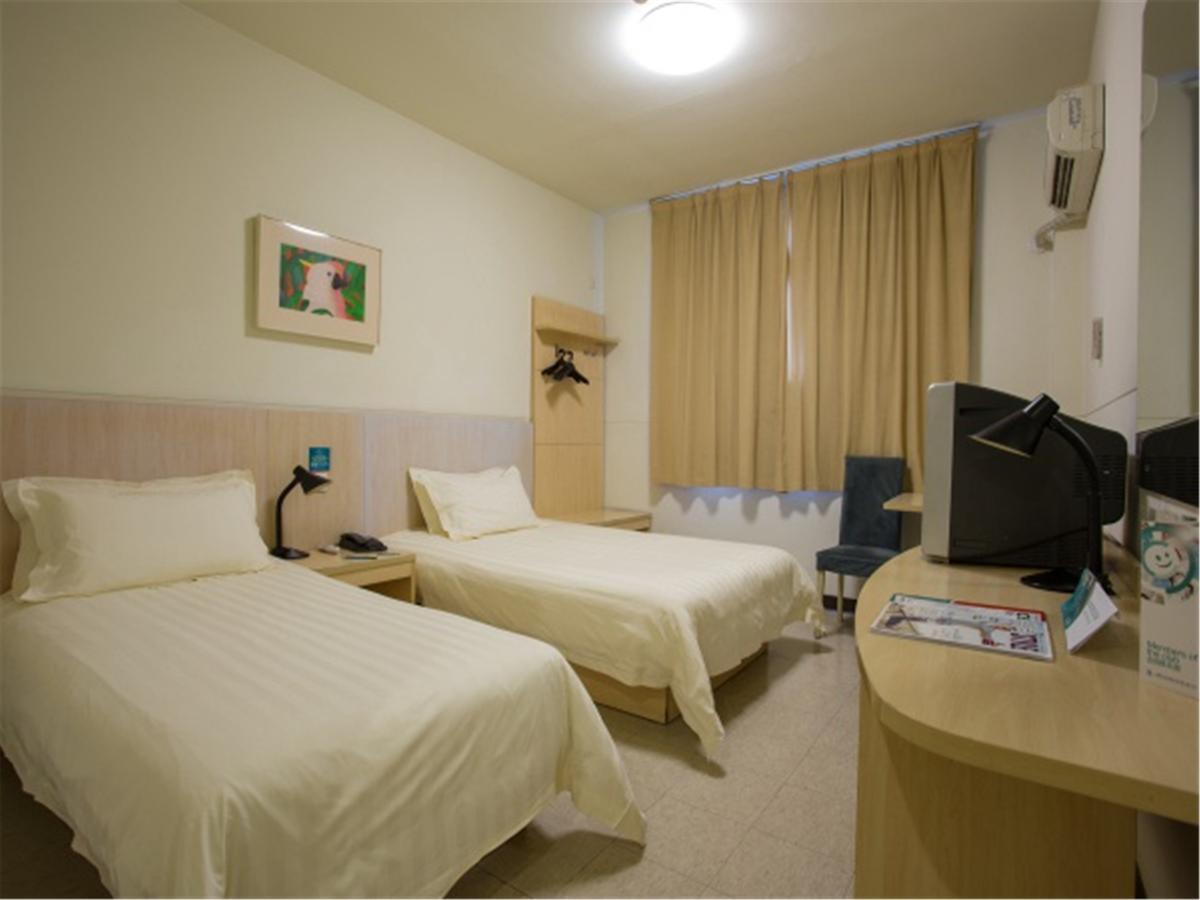 Magnolia Business Hotel Xining Railway Station Grand Cross Mojia Street Экстерьер фото