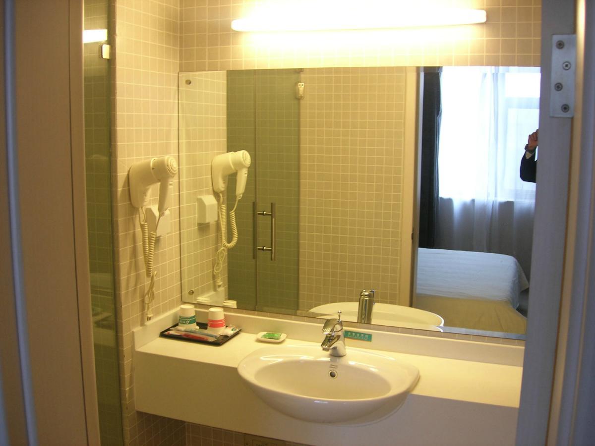 Magnolia Business Hotel Xining Railway Station Grand Cross Mojia Street Экстерьер фото
