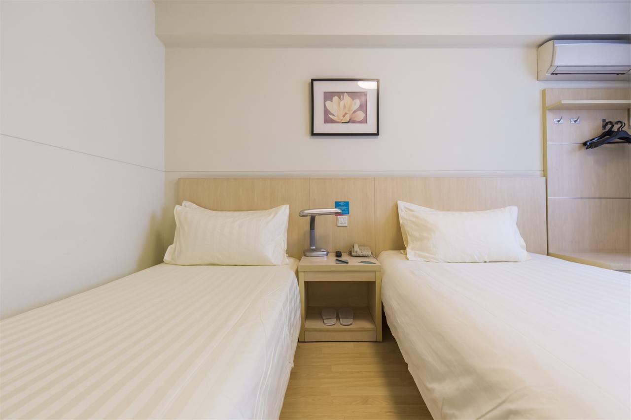 Magnolia Business Hotel Xining Railway Station Grand Cross Mojia Street Экстерьер фото